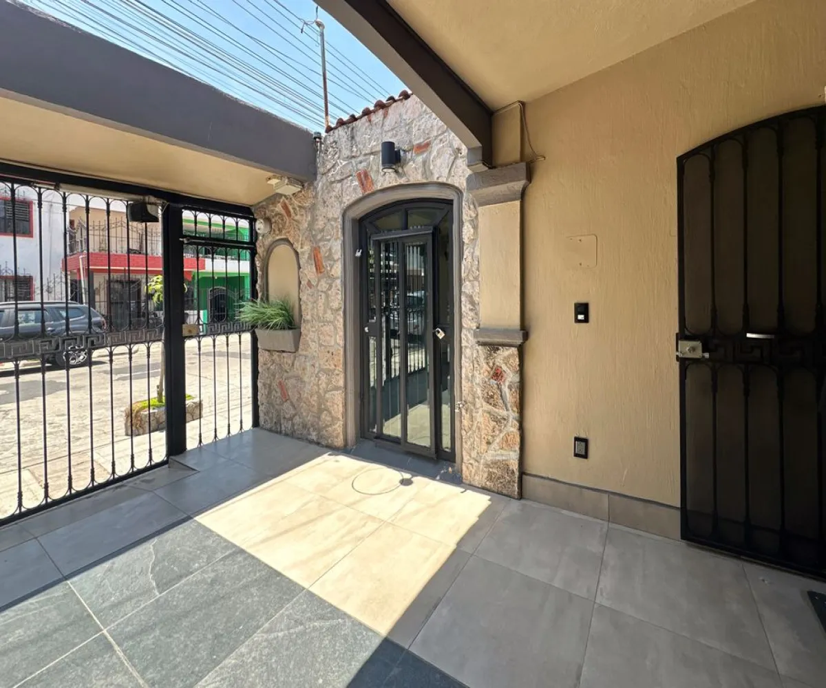 Casa En Venta,Jardines de La Paz,Emiliano Zapata 530, San Pedro Tlaquepaque, Jalisco 45519, 3 Habitaciones,2 Baños,Emiliano Zapata,2,pOQZ6aX