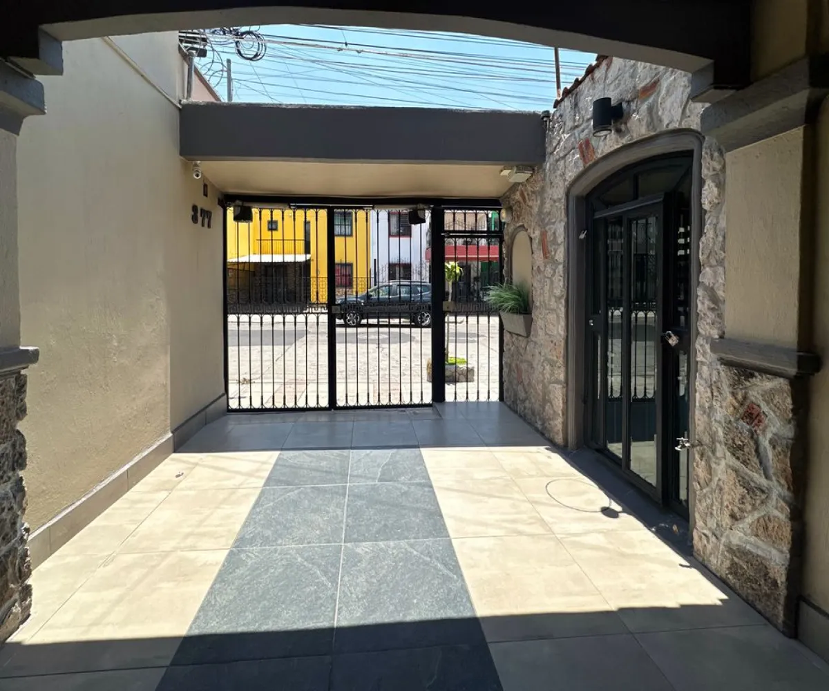 Casa En Venta,Jardines de La Paz,Emiliano Zapata 530, San Pedro Tlaquepaque, Jalisco 45519, 3 Habitaciones,2 Baños,Emiliano Zapata,2,pOQZ6aX