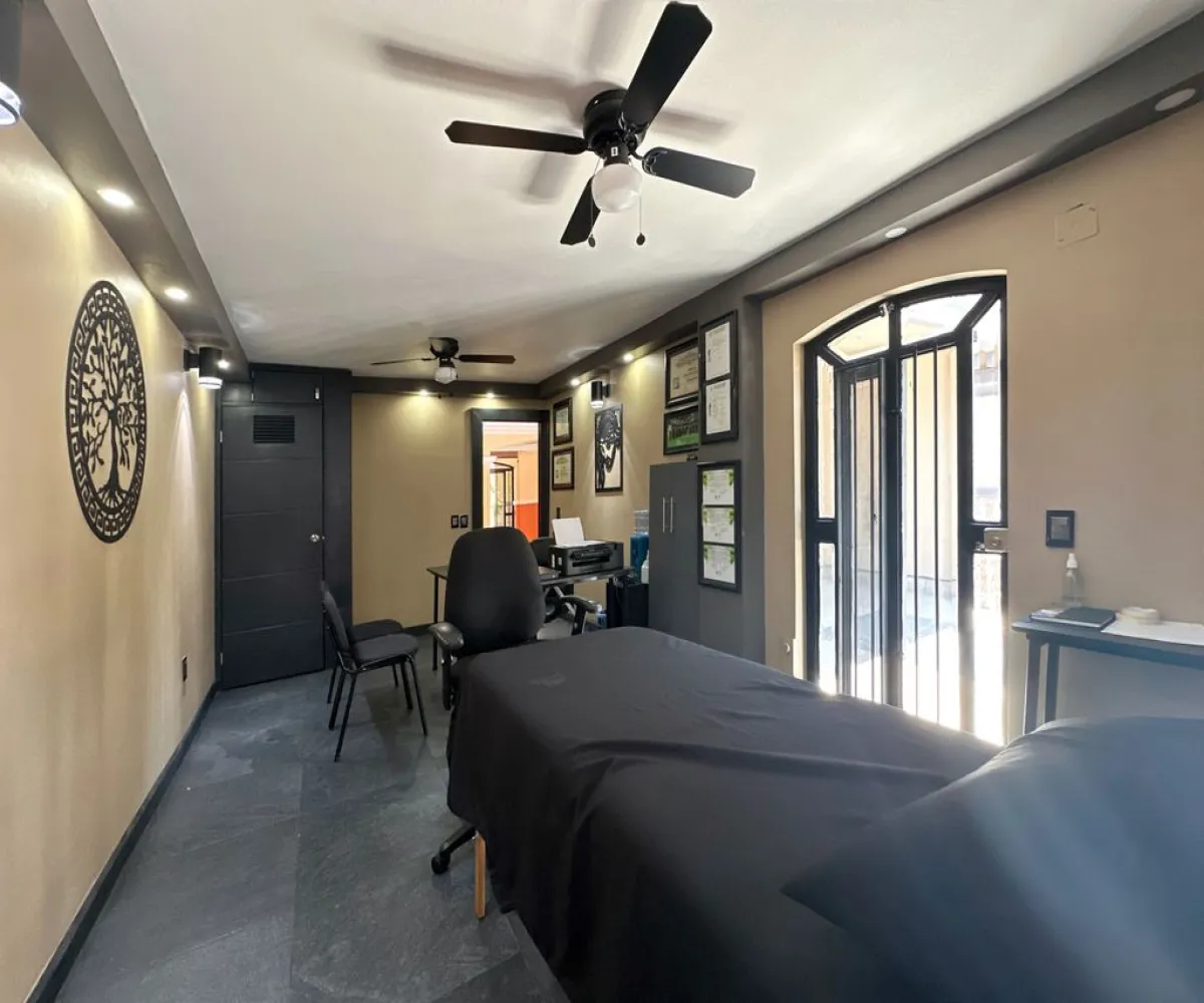 Casa En Venta,Jardines de La Paz,Emiliano Zapata 530, San Pedro Tlaquepaque, Jalisco 45519, 3 Habitaciones,2 Baños,Emiliano Zapata,2,pOQZ6aX