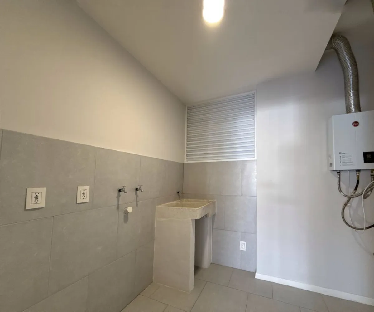 Departamento En Venta,La Rioja,Avenida Adolfo López Mateos Sur 7000 102, Tlajomulco de Zúñiga, Jalisco 45645, 2 Habitaciones,2 Baños,Avenida Adolfo López Mateos Sur,1,pW6yjrl