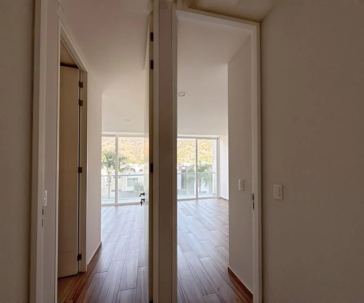 Departamento En Venta,La Rioja,Avenida Adolfo López Mateos Sur 7000 102, Tlajomulco de Zúñiga, Jalisco 45645, 2 Habitaciones,2 Baños,Avenida Adolfo López Mateos Sur,1,pW6yjrl