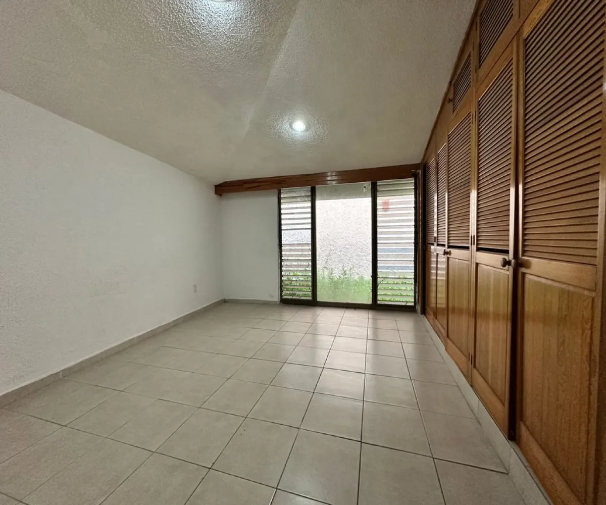 Casa En Venta,Seattle,México Independiente 765, Zapopan, Jalisco 45150, 5 Habitaciones,4 Baños,México Independiente,2,pXBEs54