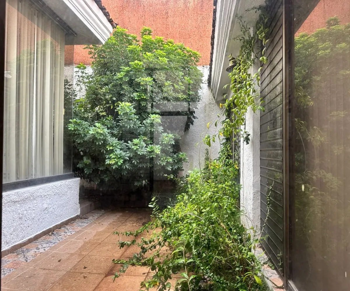 Casa En Venta,Seattle,México Independiente 765, Zapopan, Jalisco 45150, 5 Habitaciones,4 Baños,México Independiente,2,pXBEs54