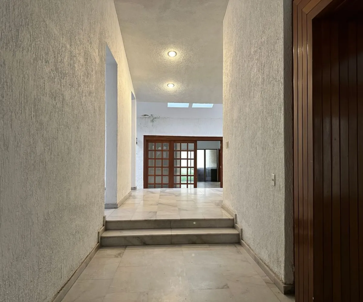 Casa En Venta,Seattle,México Independiente 765, Zapopan, Jalisco 45150, 5 Habitaciones,4 Baños,México Independiente,2,pXBEs54