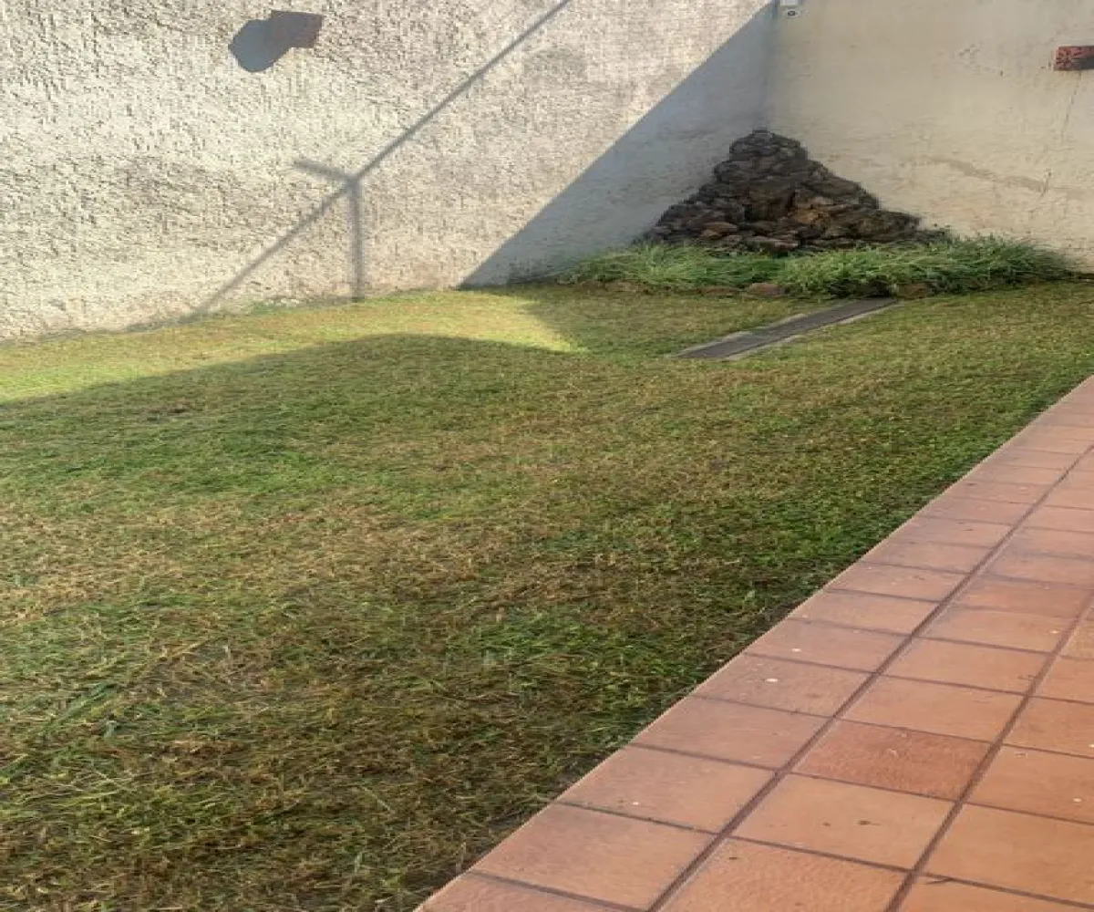 Casa En Venta,Seattle,México Independiente 765, Zapopan, Jalisco 45150, 5 Habitaciones,4 Baños,México Independiente,2,pXBEs54