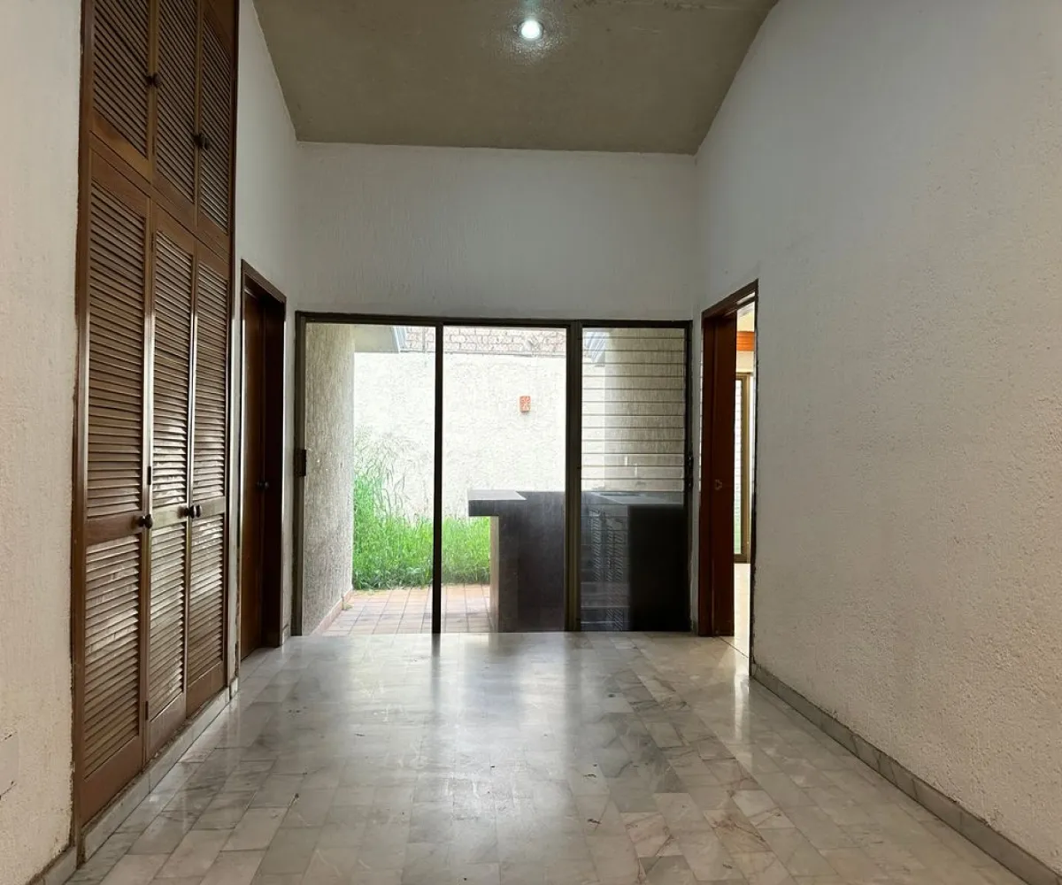 Casa En Venta,Seattle,México Independiente 765, Zapopan, Jalisco 45150, 5 Habitaciones,4 Baños,México Independiente,2,pXBEs54