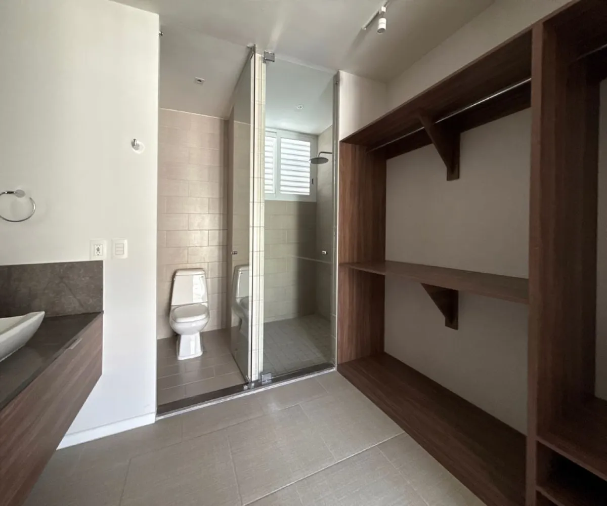 Departamento En Venta,La Rioja,Avenida Adolfo López Mateos Sur 7000 202, Tlajomulco de Zúñiga, Jalisco 45645, 2 Habitaciones,2 Baños,Avenida Adolfo López Mateos Sur,1,pZmYxEK