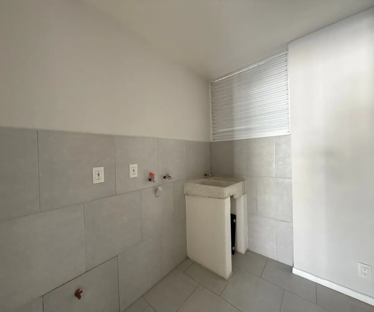 Departamento En Venta,La Rioja,Avenida Adolfo López Mateos Sur 7000 202, Tlajomulco de Zúñiga, Jalisco 45645, 2 Habitaciones,2 Baños,Avenida Adolfo López Mateos Sur,1,pZmYxEK