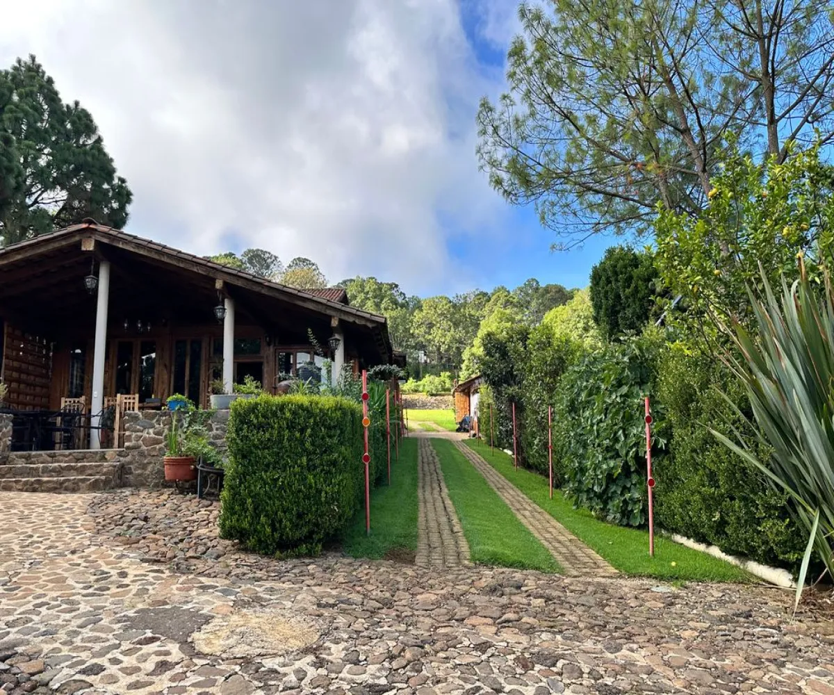 Casa En Venta,Mazamitla ,Carretera mazamitla-Valle de Juarez S/N, Mazamitla, Jalisco 49500, 8 Habitaciones,5 Baños,Carretera mazamitla-Valle de Juarez,1,paaRoSL