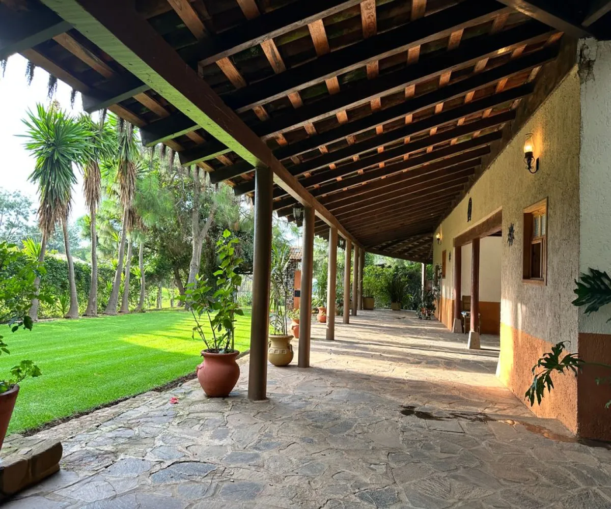 Casa En Venta,Mazamitla ,Carretera mazamitla-Valle de Juarez S/N, Mazamitla, Jalisco 49500, 8 Habitaciones,5 Baños,Carretera mazamitla-Valle de Juarez,1,paaRoSL