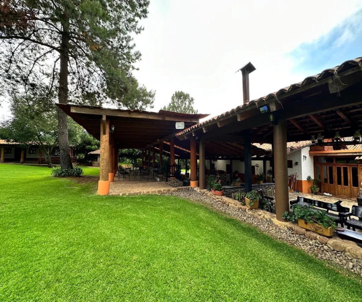 Casa En Venta,Mazamitla ,Carretera mazamitla-Valle de Juarez S/N, Mazamitla, Jalisco 49500, 8 Habitaciones,5 Baños,Carretera mazamitla-Valle de Juarez,1,paaRoSL