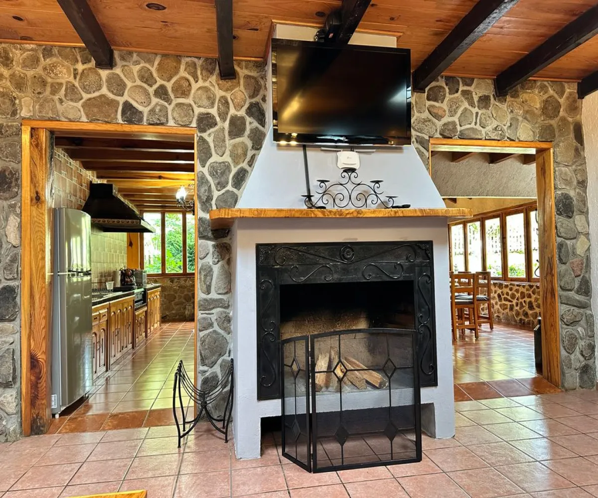 Casa En Venta,Mazamitla ,Carretera mazamitla-Valle de Juarez S/N, Mazamitla, Jalisco 49500, 8 Habitaciones,5 Baños,Carretera mazamitla-Valle de Juarez,1,paaRoSL