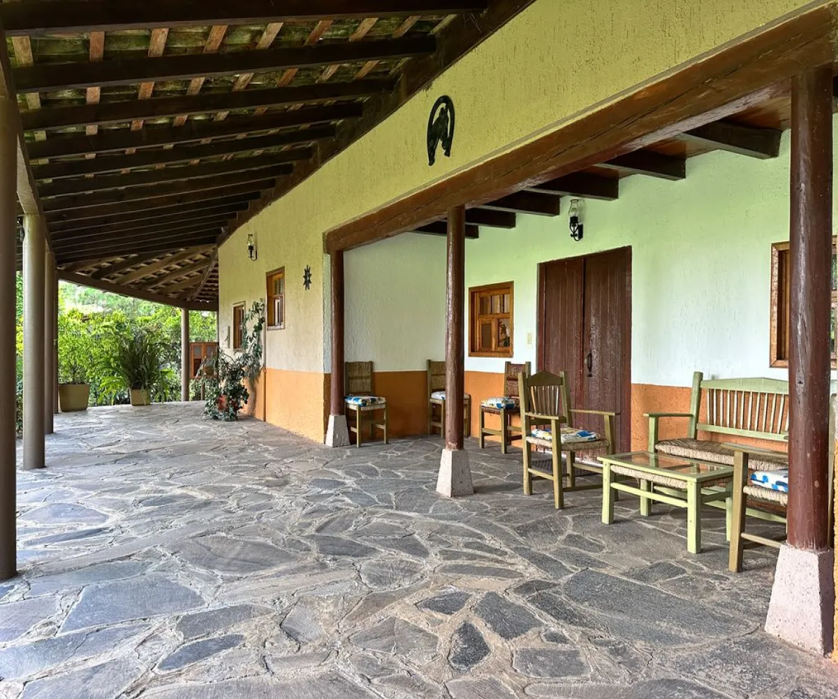 Casa En Venta,Mazamitla ,Carretera mazamitla-Valle de Juarez S/N, Mazamitla, Jalisco 49500, 8 Habitaciones,5 Baños,Carretera mazamitla-Valle de Juarez,1,paaRoSL