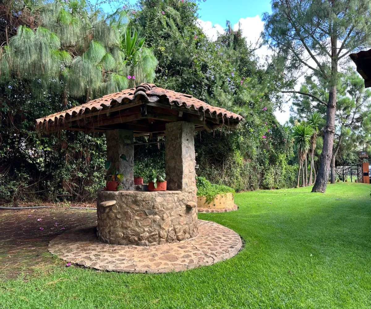 Casa En Venta,Mazamitla ,Carretera mazamitla-Valle de Juarez S/N, Mazamitla, Jalisco 49500, 8 Habitaciones,5 Baños,Carretera mazamitla-Valle de Juarez,1,paaRoSL