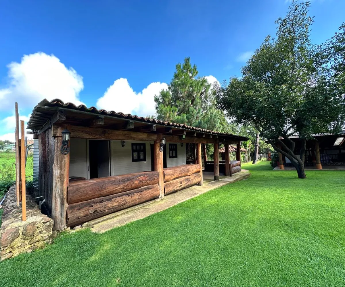 Casa En Venta,Mazamitla ,Carretera mazamitla-Valle de Juarez S/N, Mazamitla, Jalisco 49500, 8 Habitaciones,5 Baños,Carretera mazamitla-Valle de Juarez,1,paaRoSL