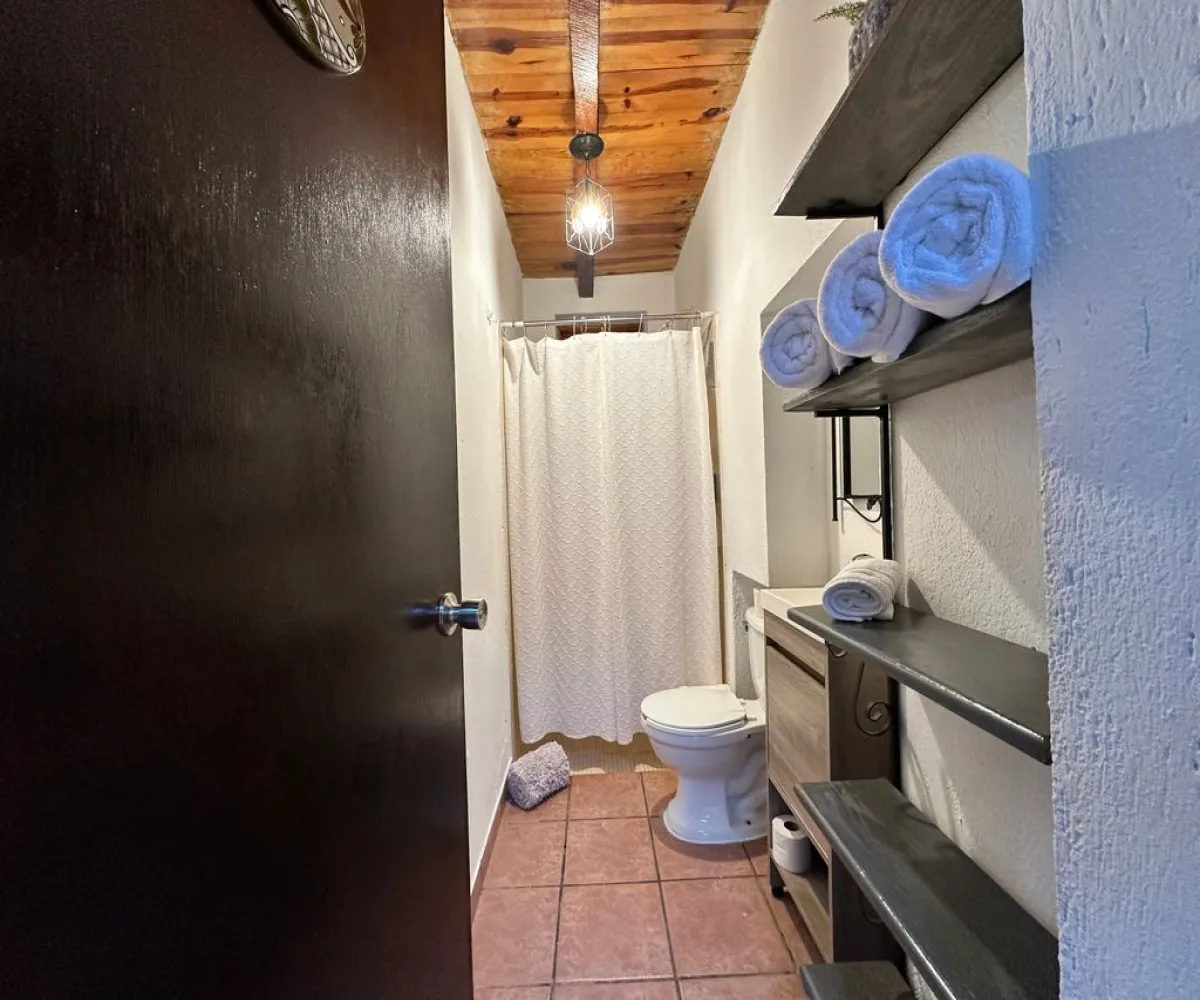 Casa En Venta,Mazamitla ,Carretera mazamitla-Valle de Juarez S/N, Mazamitla, Jalisco 49500, 8 Habitaciones,5 Baños,Carretera mazamitla-Valle de Juarez,1,paaRoSL