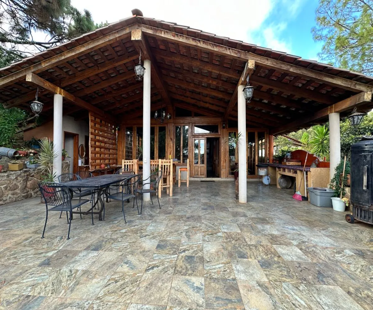 Casa En Venta,Mazamitla ,Carretera mazamitla-Valle de Juarez S/N, Mazamitla, Jalisco 49500, 8 Habitaciones,5 Baños,Carretera mazamitla-Valle de Juarez,1,paaRoSL