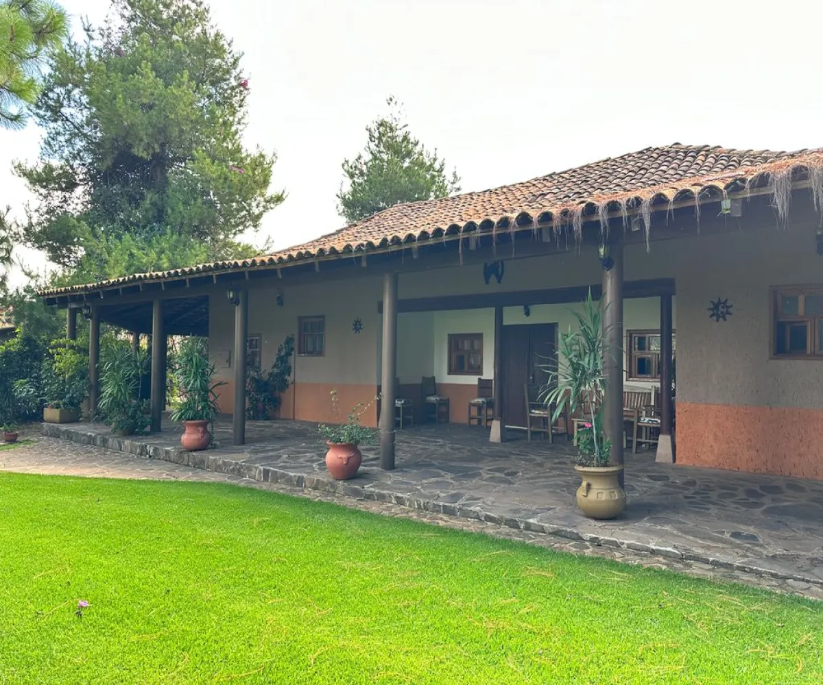 Casa En Venta,Mazamitla ,Carretera mazamitla-Valle de Juarez S/N, Mazamitla, Jalisco 49500, 8 Habitaciones,5 Baños,Carretera mazamitla-Valle de Juarez,1,paaRoSL