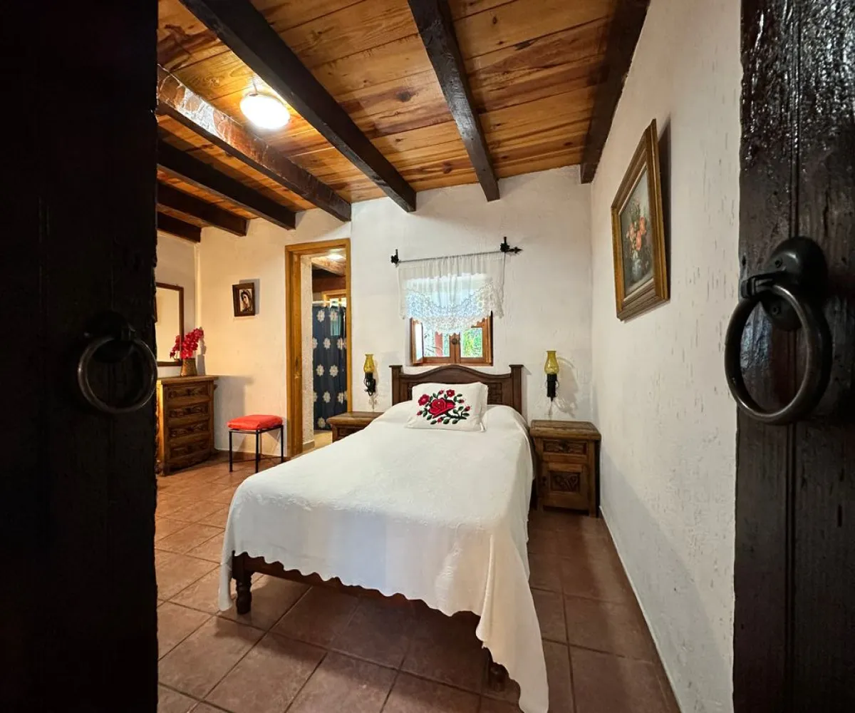 Casa En Venta,Mazamitla ,Carretera mazamitla-Valle de Juarez S/N, Mazamitla, Jalisco 49500, 8 Habitaciones,5 Baños,Carretera mazamitla-Valle de Juarez,1,paaRoSL