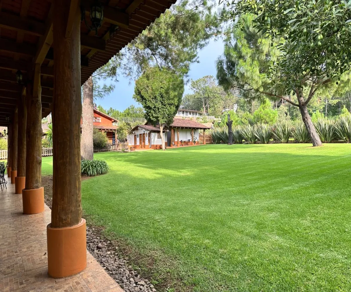 Casa En Venta,Mazamitla ,Carretera mazamitla-Valle de Juarez S/N, Mazamitla, Jalisco 49500, 8 Habitaciones,5 Baños,Carretera mazamitla-Valle de Juarez,1,paaRoSL