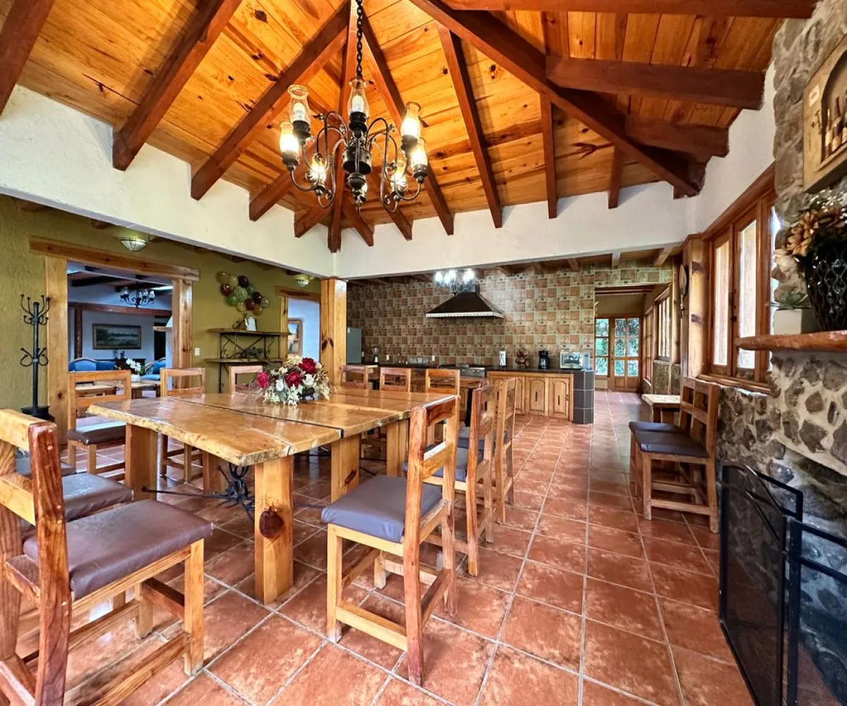 Casa En Venta,Mazamitla ,Carretera mazamitla-Valle de Juarez S/N, Mazamitla, Jalisco 49500, 8 Habitaciones,5 Baños,Carretera mazamitla-Valle de Juarez,1,paaRoSL