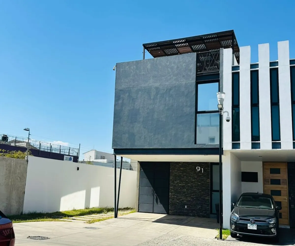 Casa En Venta,Altagracia,Calle Tarragona 198, Zapopan, Jalisco 45130, 3 Habitaciones,3 Baños,Calle Tarragona,3,pOHAQZe
