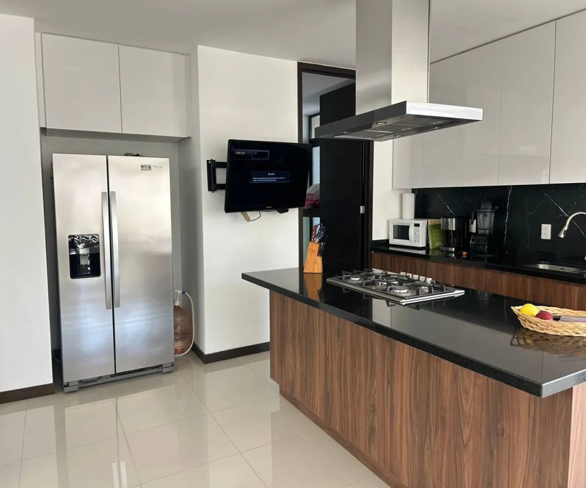 Casa En Venta,Coto Arbolada,Avenida Arbolada Bosques de Santa Anita 245, Tlajomulco de Zúñiga, Jalisco 45640, 3 Habitaciones,3 Baños,Avenida Arbolada Bosques de Santa Anita,2,p2H7Udo