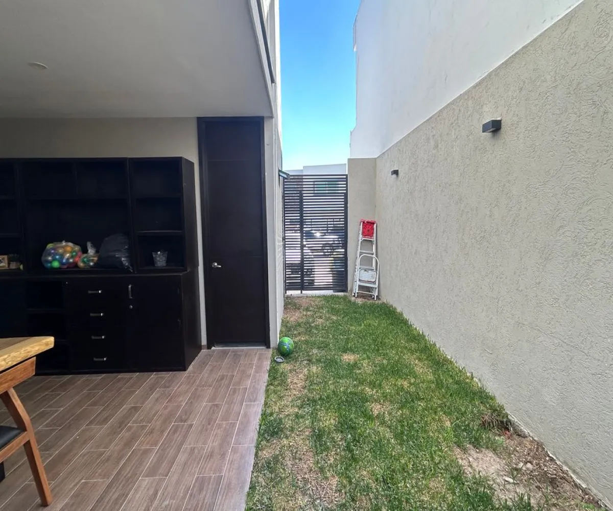 Casa En Venta,Coto Arbolada,Avenida Arbolada Bosques de Santa Anita 245, Tlajomulco de Zúñiga, Jalisco 45640, 3 Habitaciones,3 Baños,Avenida Arbolada Bosques de Santa Anita,2,p2H7Udo