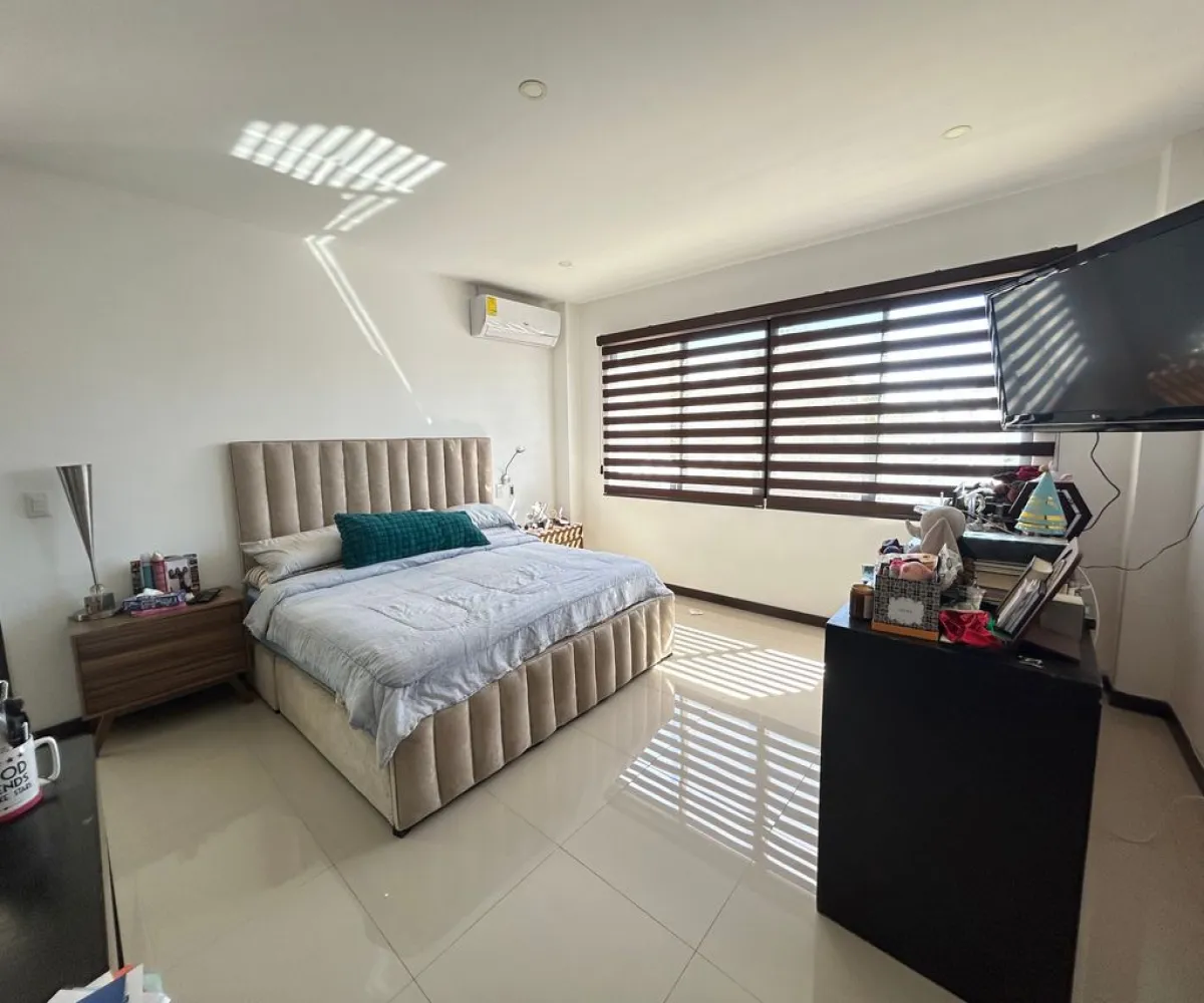 Casa En Venta,Coto Arbolada,Avenida Arbolada Bosques de Santa Anita 245, Tlajomulco de Zúñiga, Jalisco 45640, 3 Habitaciones,3 Baños,Avenida Arbolada Bosques de Santa Anita,2,p2H7Udo