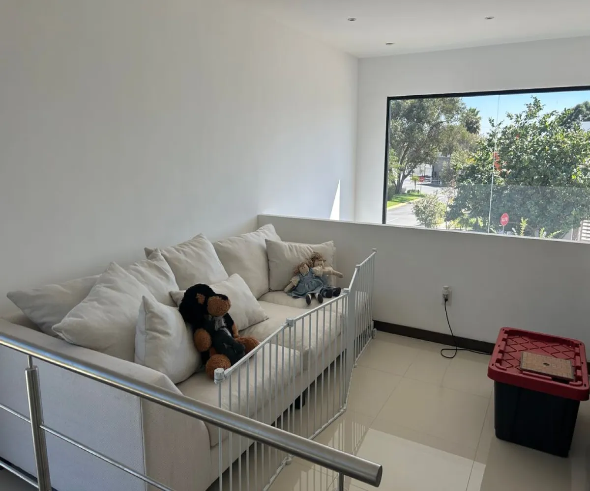 Casa En Venta,Coto Arbolada,Avenida Arbolada Bosques de Santa Anita 245, Tlajomulco de Zúñiga, Jalisco 45640, 3 Habitaciones,3 Baños,Avenida Arbolada Bosques de Santa Anita,2,p2H7Udo