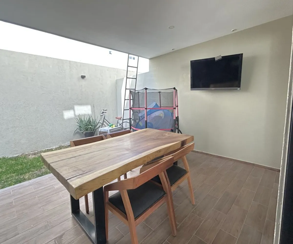 Casa En Venta,Coto Arbolada,Avenida Arbolada Bosques de Santa Anita 245, Tlajomulco de Zúñiga, Jalisco 45640, 3 Habitaciones,3 Baños,Avenida Arbolada Bosques de Santa Anita,2,p2H7Udo