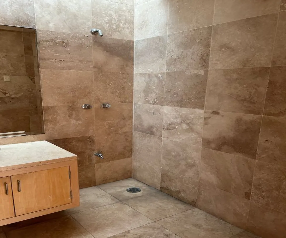 Casa En Venta,Prados Tepeyac,PRADO DE LOS TABACHINES S/N, Zapopan, Jalisco 45050, 4 Habitaciones,3 Baños,PRADO DE LOS TABACHINES,2,pmc7UdI