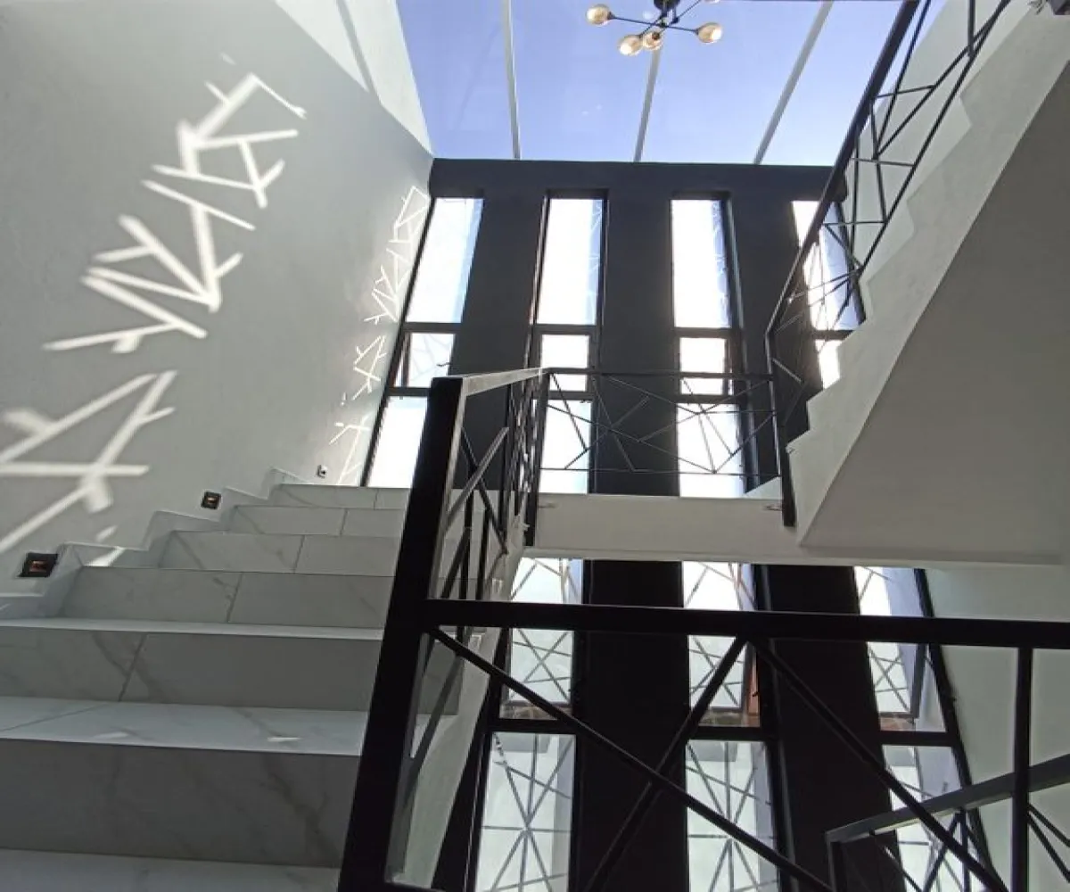 Casa En Venta,Real de Valdepeñas,Río Ebro S/N, Zapopan, Jalisco 45134, 4 Habitaciones,4 Baños,Río Ebro,3,p0lhK9K