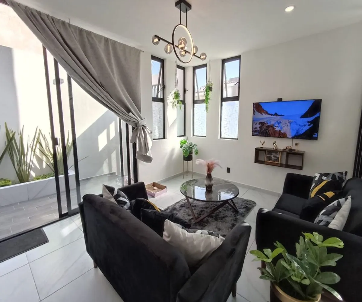 Casa En Venta,Real de Valdepeñas,Río Ebro S/N, Zapopan, Jalisco 45134, 4 Habitaciones,4 Baños,Río Ebro,3,p0lhK9K