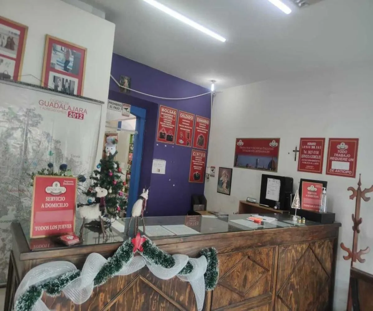 Casa En Venta,Santa Teresita,Avenida Enrique Díaz de León Norte 383, Guadalajara, Jalisco 44200, 3 Habitaciones,3 Baños,Avenida Enrique Díaz de León Norte,1,pNosN4Z