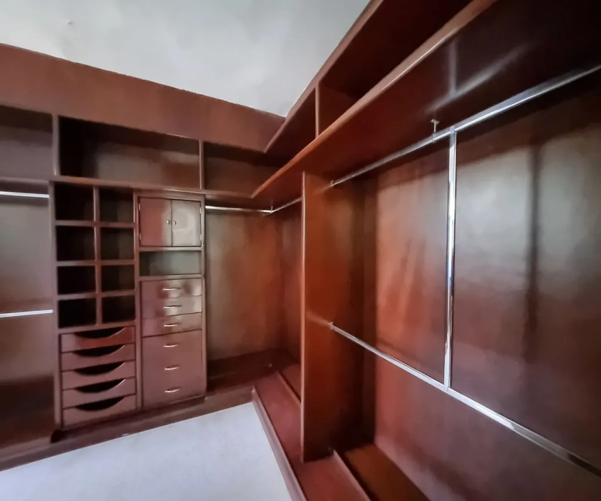 Casa En Venta,Fracc Puerta De Hierro,Sendero de Las Acacias 87, Zapopan, Jalisco 45116, 5 Habitaciones,5 Baños,Sendero de Las Acacias,3,pCZ8Te8