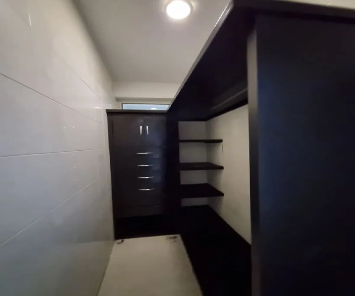 Casa En Venta,Fracc Puerta De Hierro,Sendero de Las Acacias 87, Zapopan, Jalisco 45116, 5 Habitaciones,5 Baños,Sendero de Las Acacias,3,pCZ8Te8