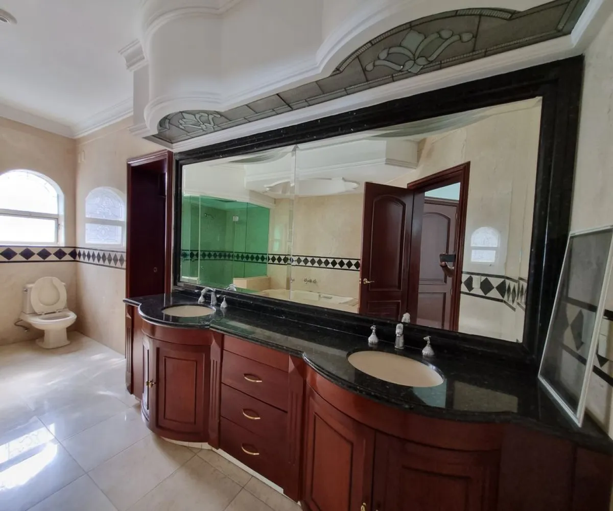 Casa En Venta,Fracc Puerta De Hierro,Sendero de Las Acacias 87, Zapopan, Jalisco 45116, 5 Habitaciones,5 Baños,Sendero de Las Acacias,3,pCZ8Te8