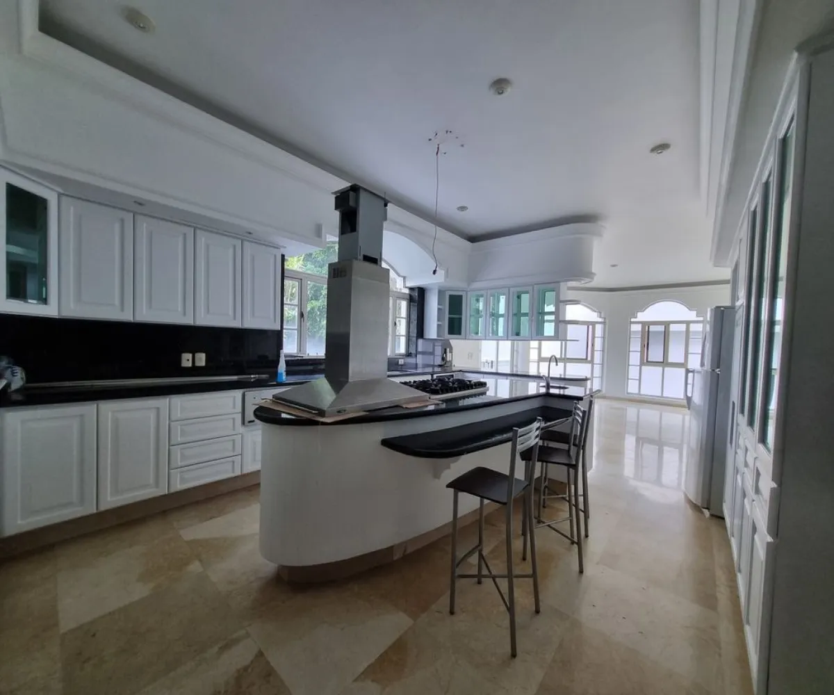 Casa En Venta,Fracc Puerta De Hierro,Sendero de Las Acacias 87, Zapopan, Jalisco 45116, 5 Habitaciones,5 Baños,Sendero de Las Acacias,3,pCZ8Te8