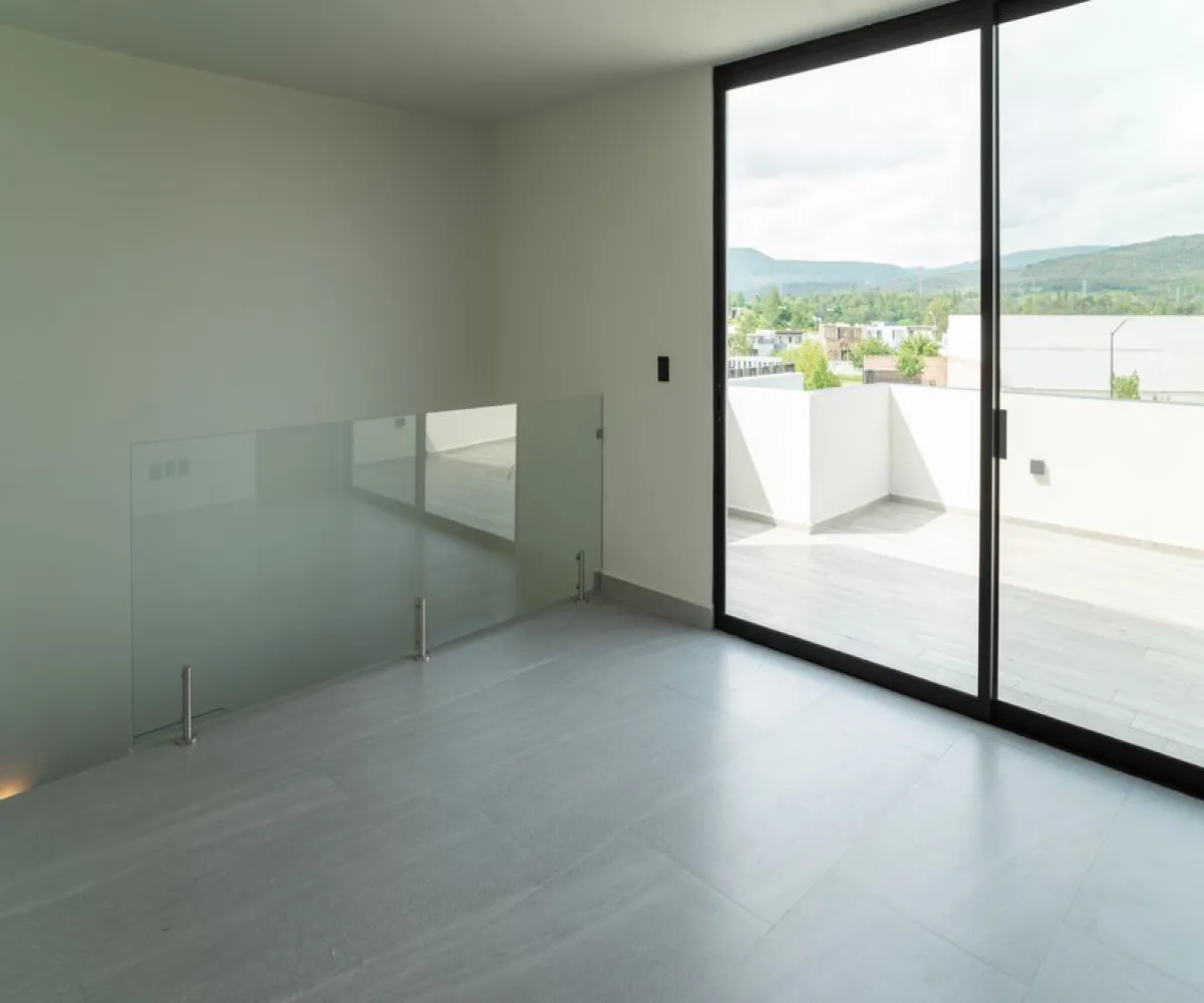 Casa En Venta,Parques Vallarta,Avenida Paseo del Norte 3322 107, Zapopan, Jalisco 45134, 3 Habitaciones,5 Baños,Avenida Paseo del Norte,3,pErg64t