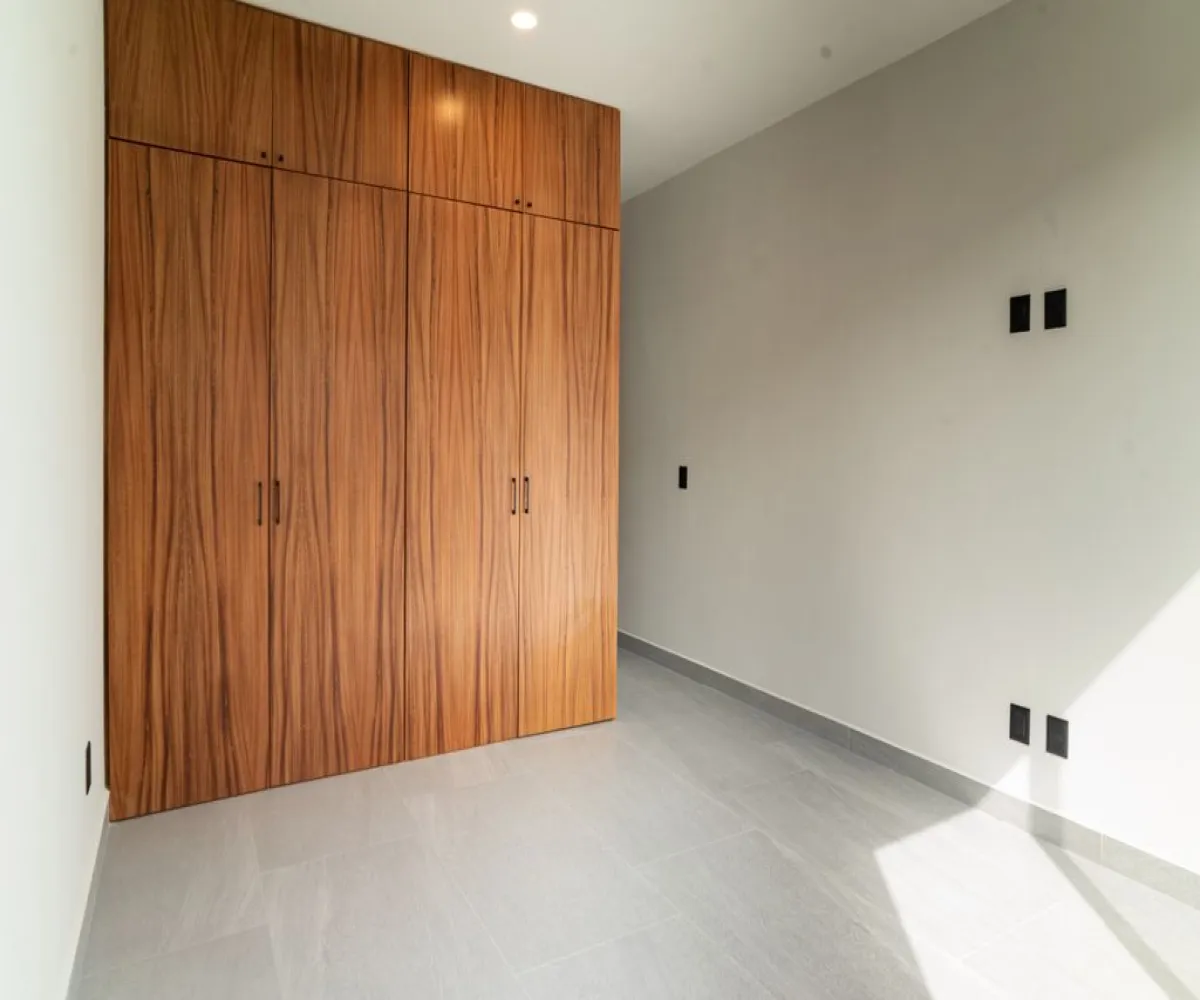 Casa En Venta,Parques Vallarta,Avenida Paseo del Norte 3322 107, Zapopan, Jalisco 45134, 3 Habitaciones,5 Baños,Avenida Paseo del Norte,3,pErg64t