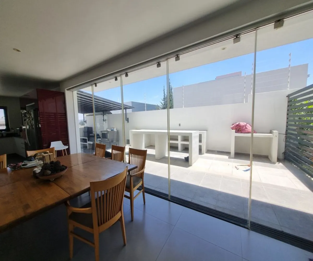 Casa En Venta,Los Robles,av paseo de los robles norte 223 260, Zapopan, Jalisco 45066, 4 Habitaciones,4 Baños,av paseo de los robles norte,4,pH8paUA
