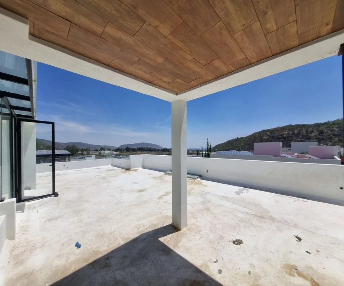 Casa En Venta,Los Robles,av paseo de los robles norte 223 260, Zapopan, Jalisco 45066, 4 Habitaciones,4 Baños,av paseo de los robles norte,4,pH8paUA