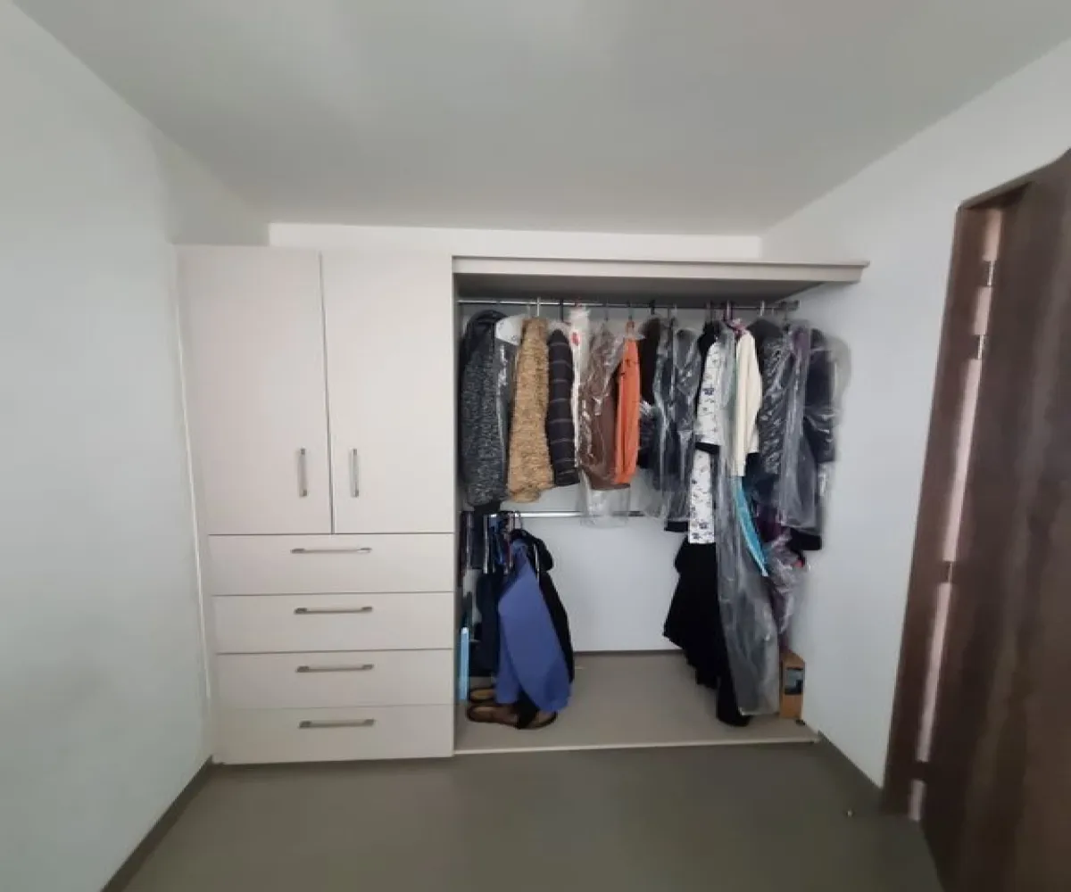 Casa En Venta,Los Robles,av paseo de los robles norte 223 260, Zapopan, Jalisco 45066, 4 Habitaciones,4 Baños,av paseo de los robles norte,4,pH8paUA