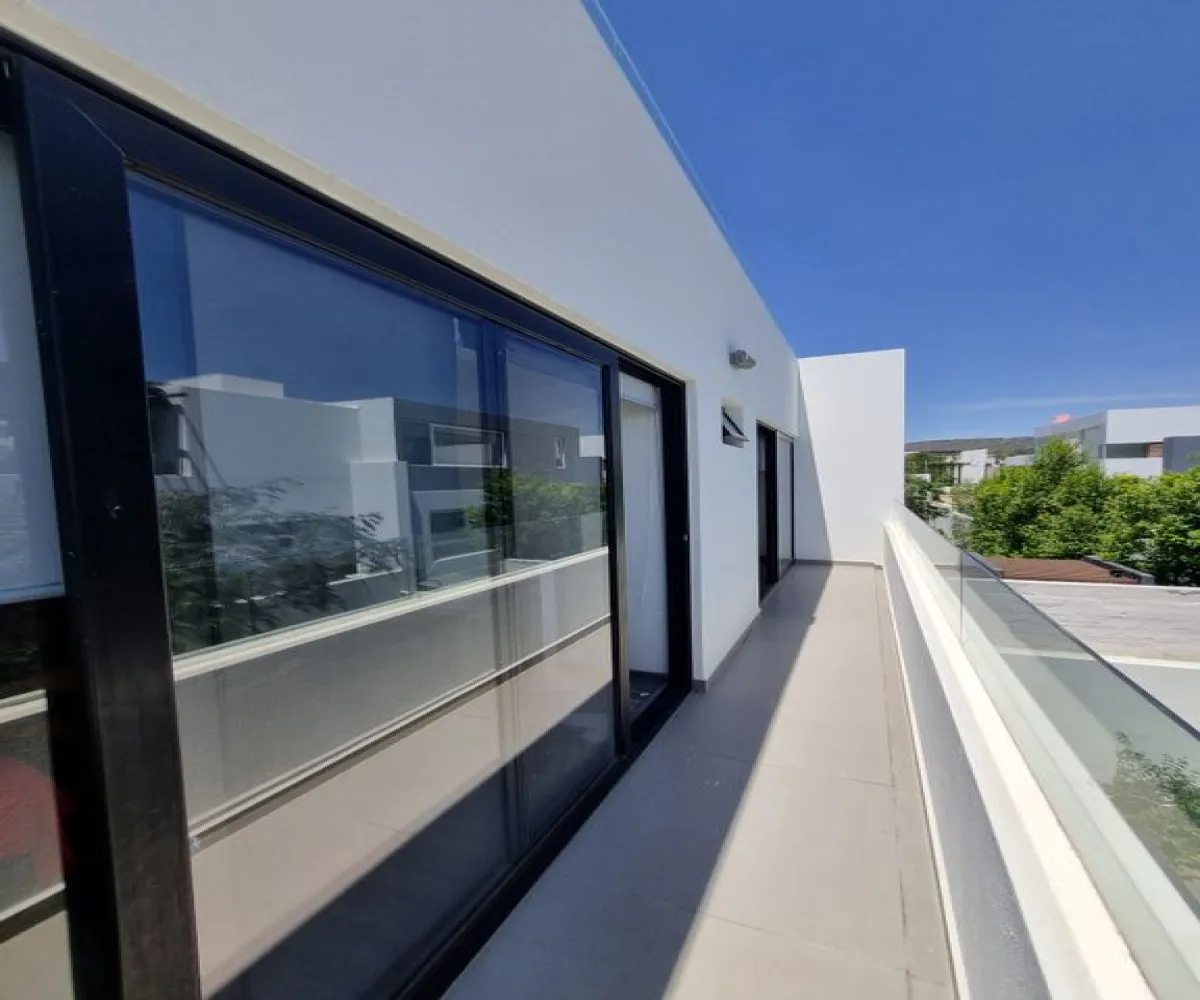 Casa En Venta,Los Robles,av paseo de los robles norte 223 260, Zapopan, Jalisco 45066, 4 Habitaciones,4 Baños,av paseo de los robles norte,4,pH8paUA