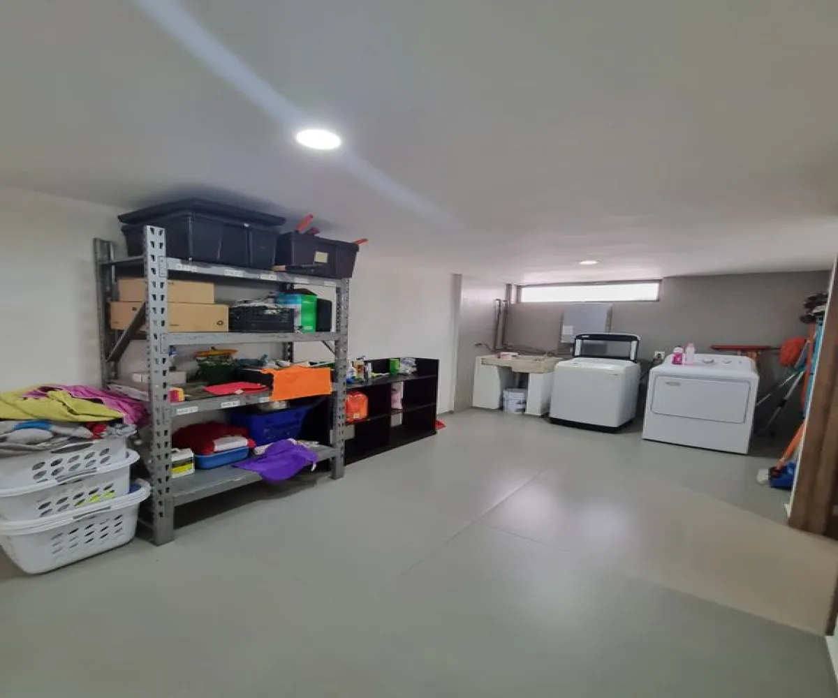 Casa En Venta,Los Robles,av paseo de los robles norte 223 260, Zapopan, Jalisco 45066, 4 Habitaciones,4 Baños,av paseo de los robles norte,4,pH8paUA