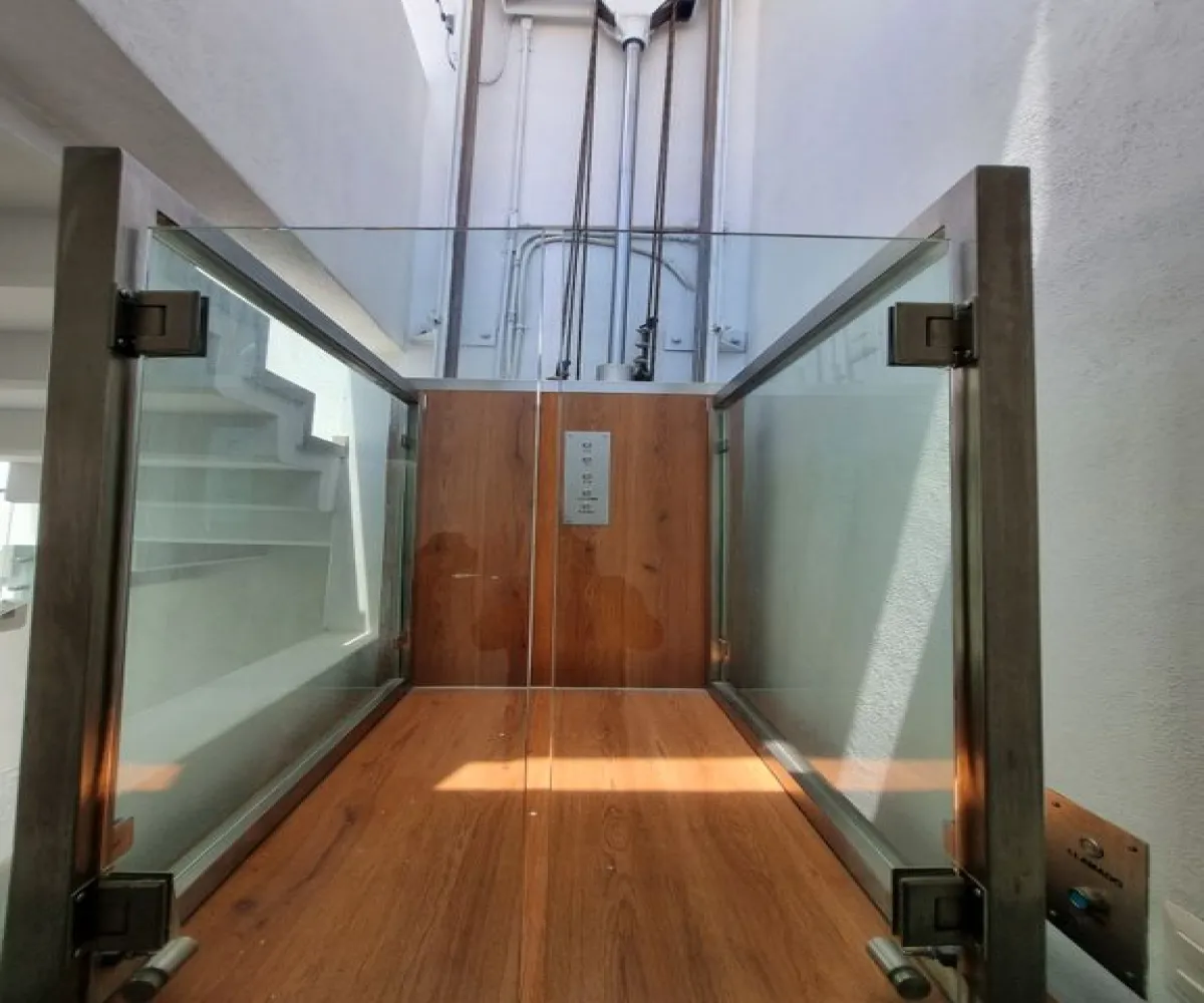 Casa En Venta,Los Robles,av paseo de los robles norte 223 260, Zapopan, Jalisco 45066, 4 Habitaciones,4 Baños,av paseo de los robles norte,4,pH8paUA