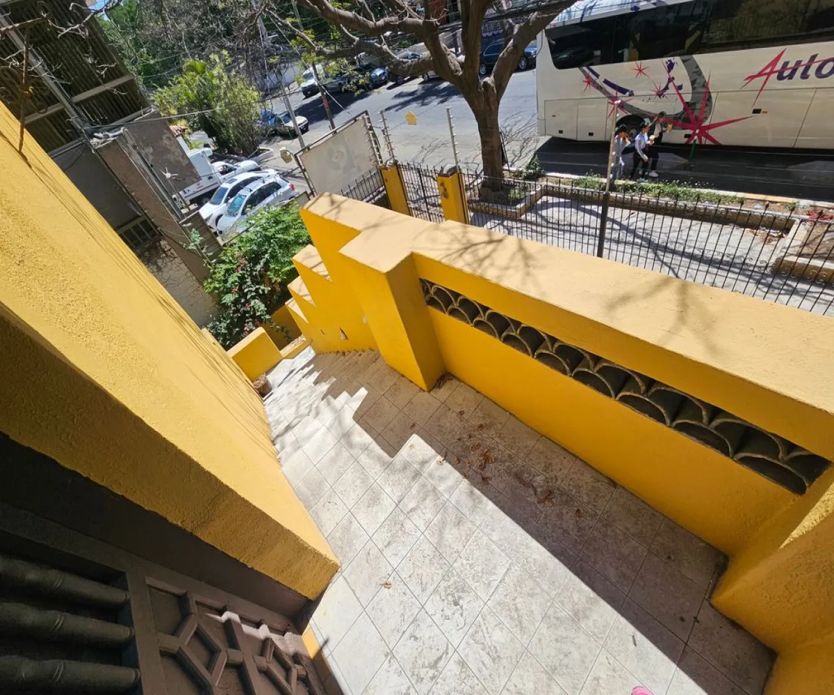 Casa En Venta,Lafayette,Avenida de la Paz 2316, Guadalajara, Jalisco 44160, 6 Habitaciones,1 Baño,Avenida de la Paz,1,ptms3Kg