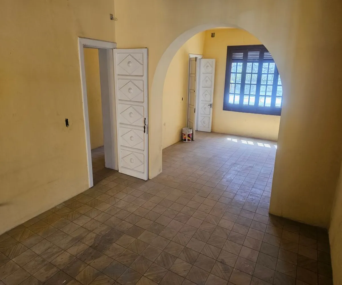 Casa En Venta,Lafayette,Avenida de la Paz 2316, Guadalajara, Jalisco 44160, 6 Habitaciones,1 Baño,Avenida de la Paz,1,ptms3Kg