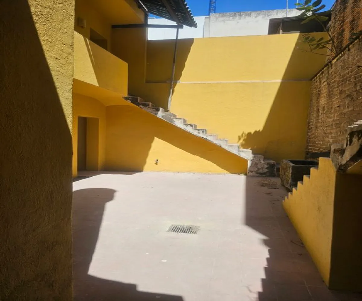 Casa En Venta,Lafayette,Avenida de la Paz 2316, Guadalajara, Jalisco 44160, 6 Habitaciones,1 Baño,Avenida de la Paz,1,ptms3Kg